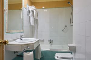 thumbnail: Bathroom