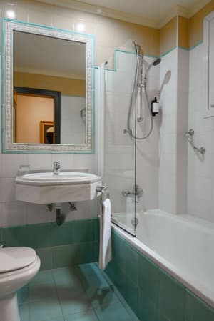 thumbnail: Bathroom