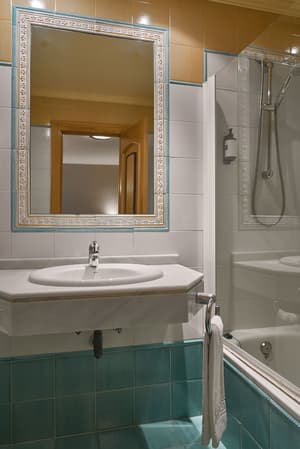 thumbnail: Bathroom