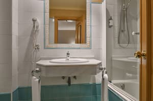 thumbnail: Bathroom