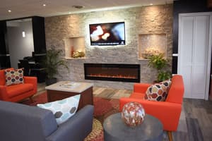 thumbnail: Lobby sitting area