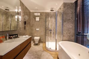 thumbnail: Jetted tub