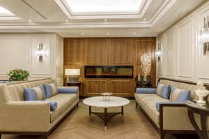thumbnail: Lobby sitting area