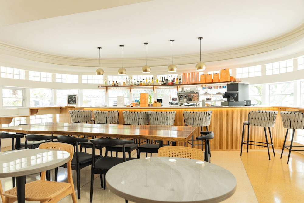 Restaurant-cafeteria