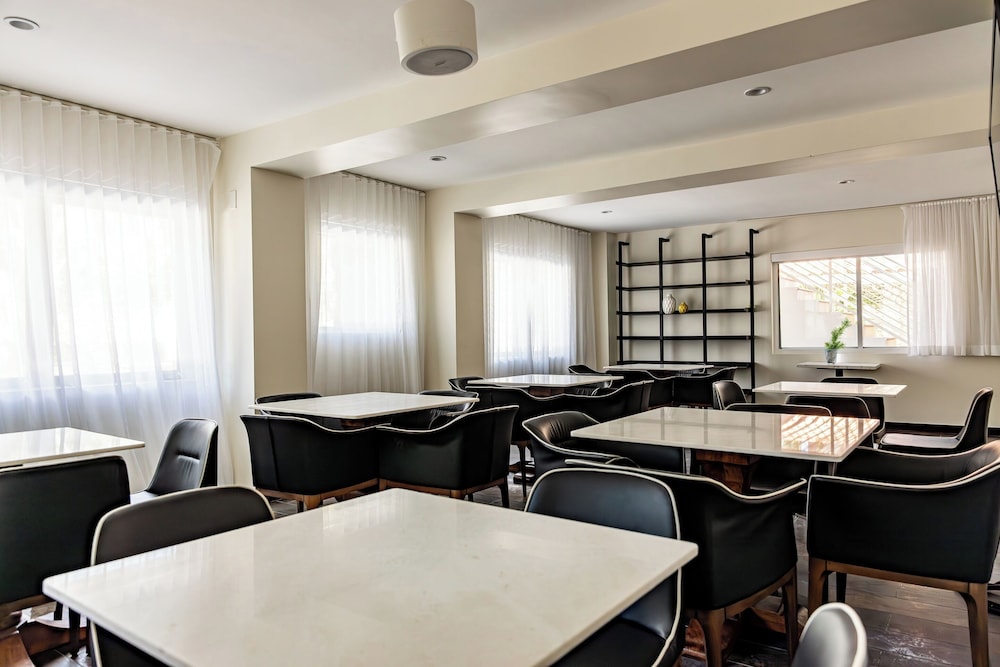 Restaurant-cafeteria