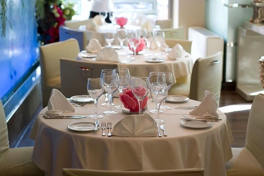 Indoor wedding