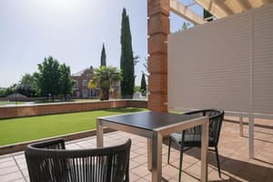 thumbnail: Terrace/patio