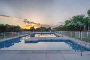 thumbnail: Pool
