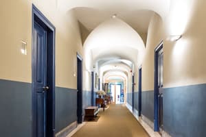 thumbnail: Interior detail