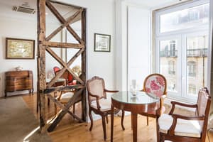 thumbnail: Interior detail