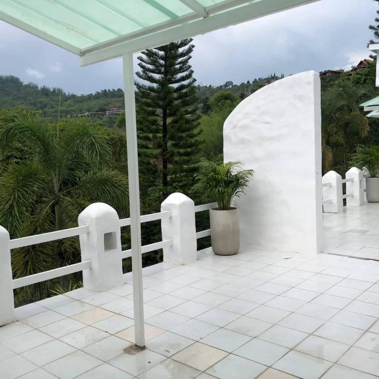 ba8d759027f02ca6fd9da42e51ab4413.jpg