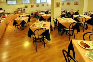 thumbnail: Breakfast area