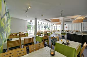 thumbnail: Restaurant