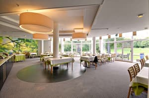 thumbnail: Restaurant