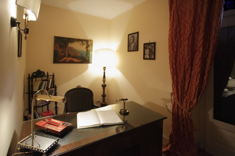 Room amenity