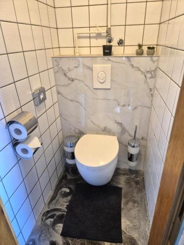 840103961.jpg