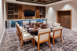 thumbnail: Restaurant