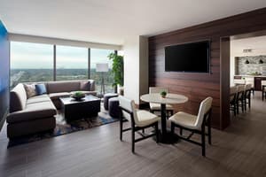thumbnail: Lounge
