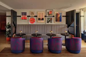 thumbnail: Bar (on property)