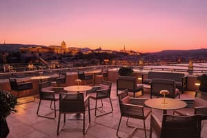 thumbnail: Bar (on property)