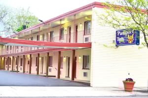 Passport Inn - By The Falls NY