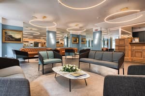 thumbnail: Lobby sitting area