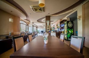 thumbnail: Dining