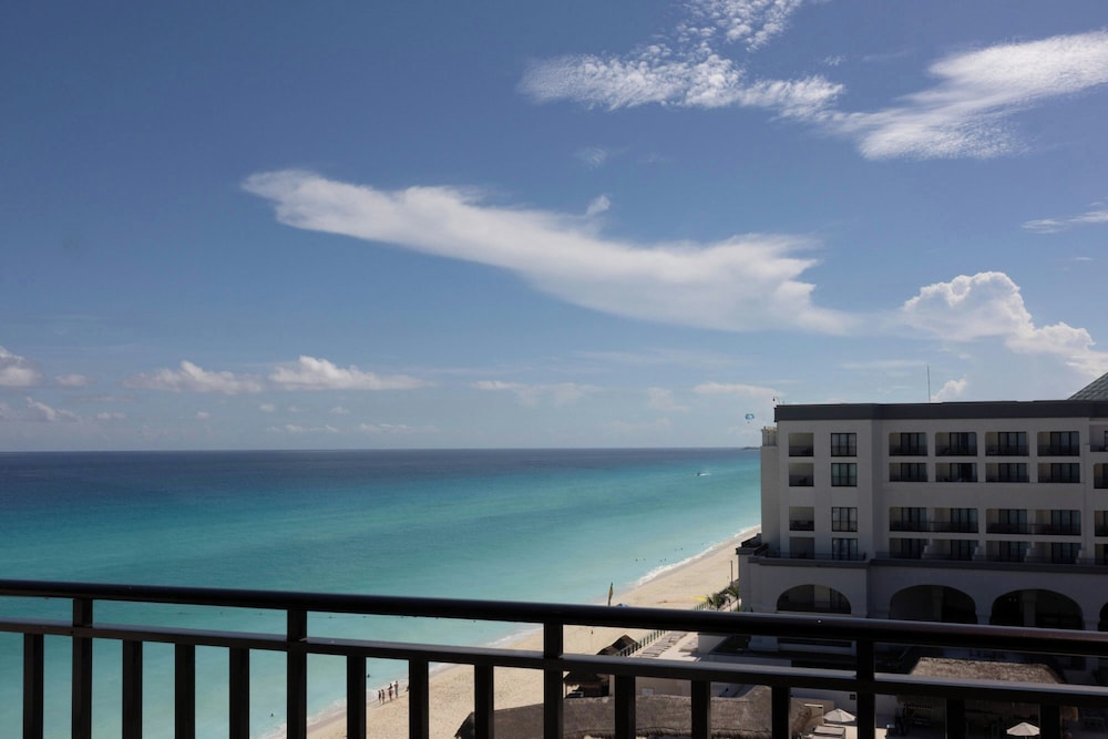 Beach/ocean view
