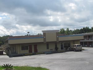 thumbnail: Front of property