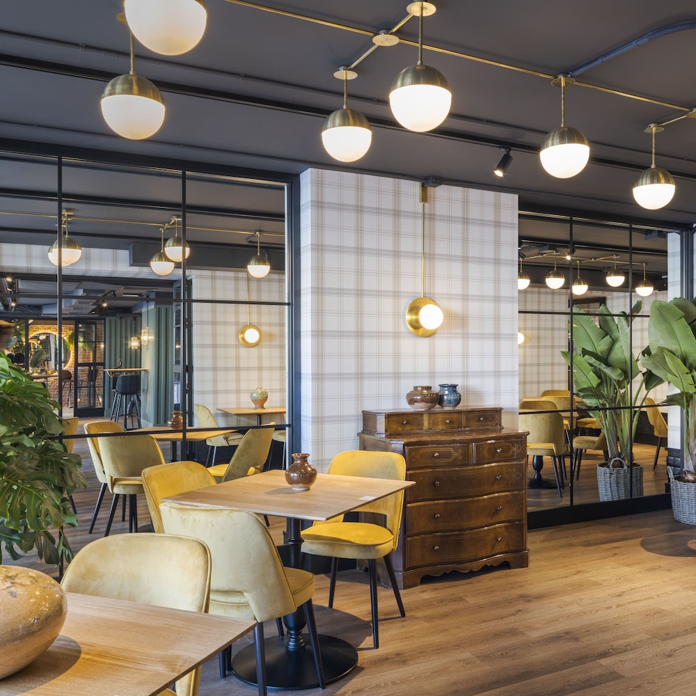 Restaurant-cafeteria