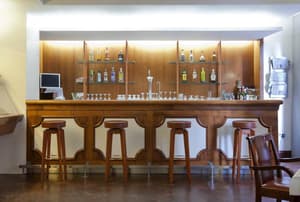 thumbnail: Bar