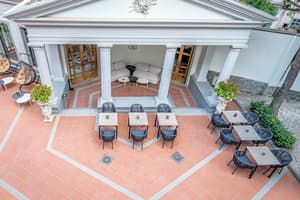thumbnail: Courtyard