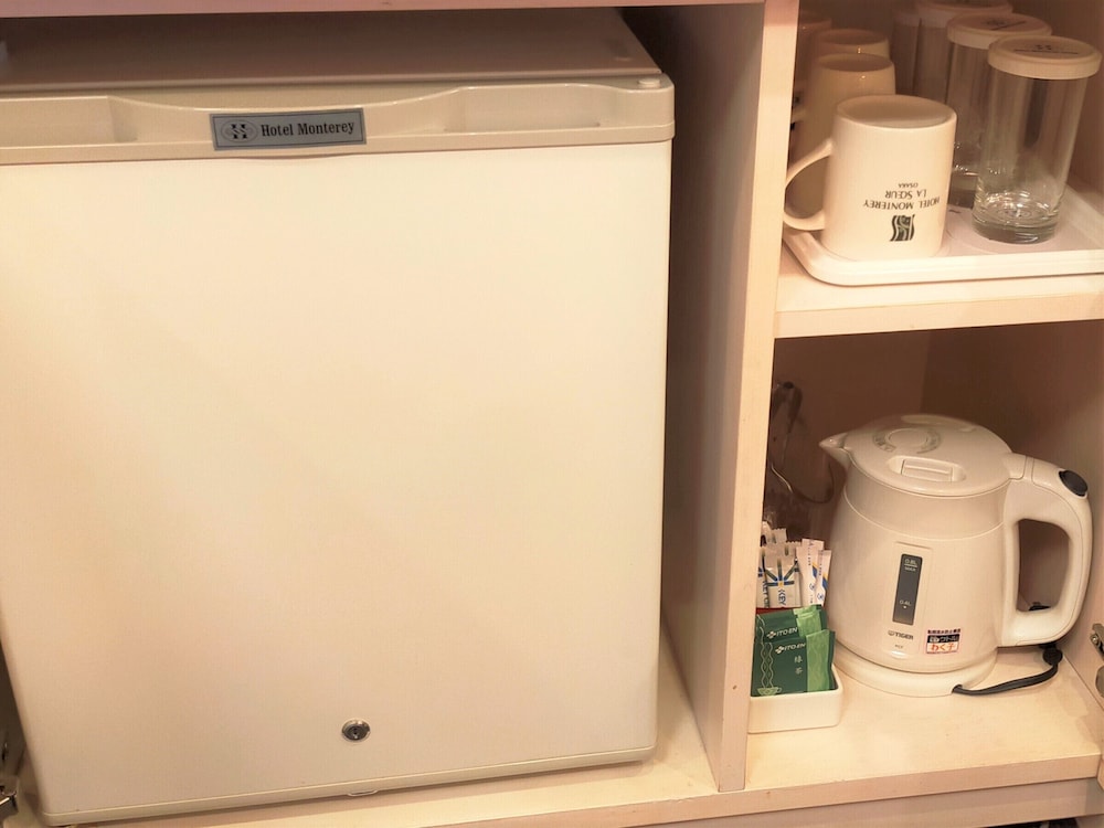 Mini-refrigerator