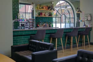 thumbnail: Bar (on property)
