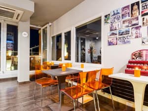 thumbnail: Bar (on property)