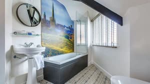 thumbnail: Bathroom