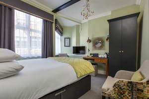 thumbnail: Room