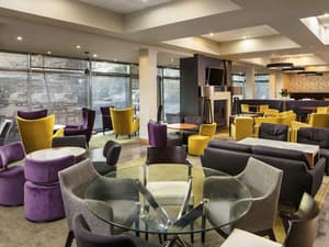thumbnail: Bar (on property)