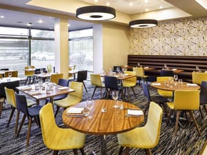 thumbnail: Restaurant