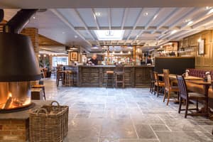 thumbnail: Bar (on property)