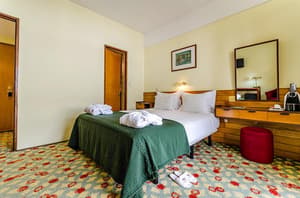 thumbnail: General view