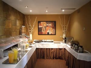 thumbnail: Restaurant