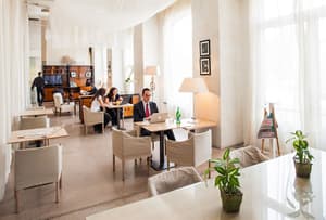 thumbnail: Bar (on property)