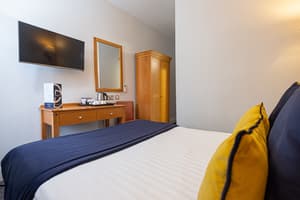 thumbnail: Room