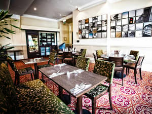 thumbnail: Restaurant