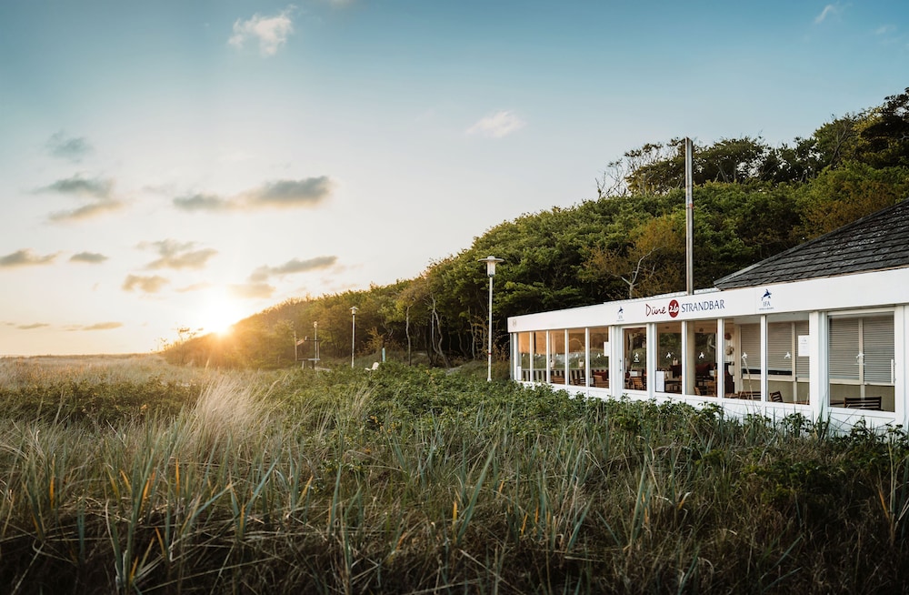 Beach bar