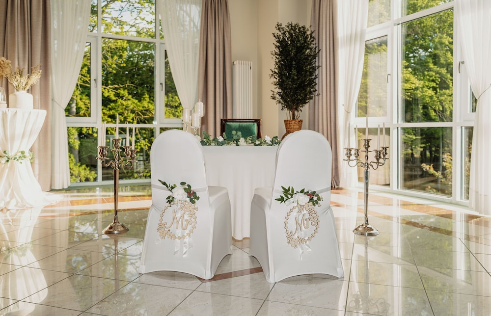 Indoor wedding