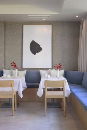 thumbnail: Restaurant