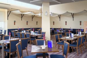 thumbnail: Restaurant