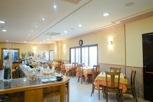 thumbnail: Restaurant